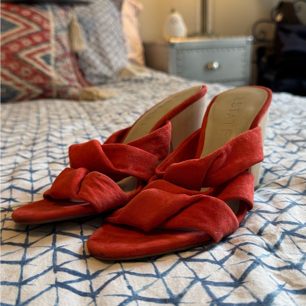 1 State Red Heels with Bow Detail and Open-Toe Design